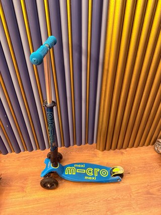 Patinete Maxi Micro Azul plegable