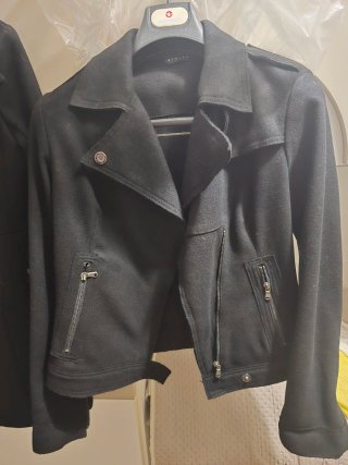 Giacca nera stile biker sisley