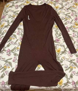 Lote de ropa de otoño-invierno.