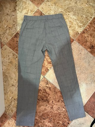 Pantalones de vestir Zara grises a cuadros