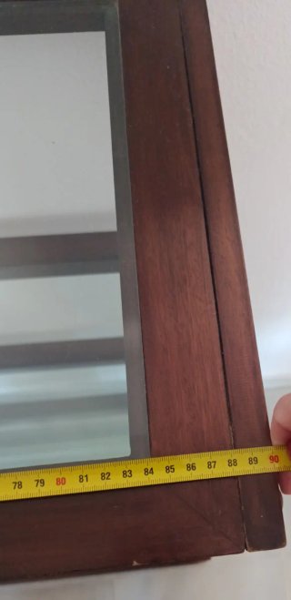 Consolle con scaffale design geometrico