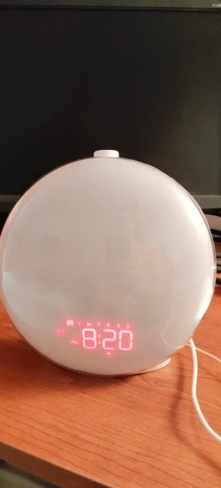 Despertador amable con radio