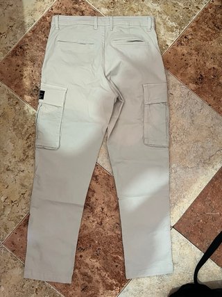 Pantalones cargo beige