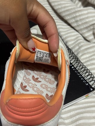Zapatillas Adidas Samba Blancas y Naranjas