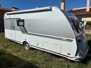 Caravana Knaus Sport E-power 550 QDK(2022) + MOVER