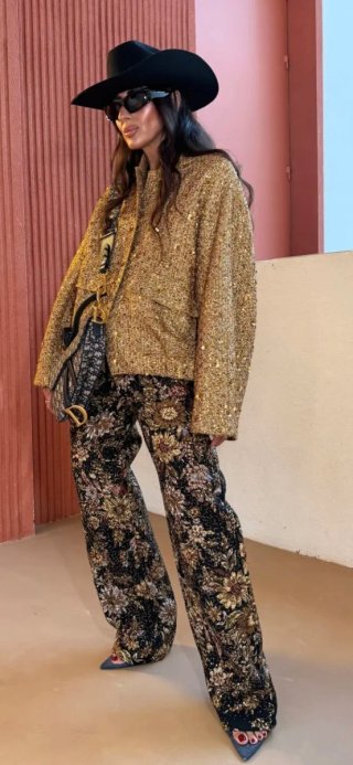 Pantalón Zara con Bordados y Abalorios