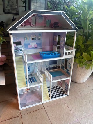 Casa de muñecas grande