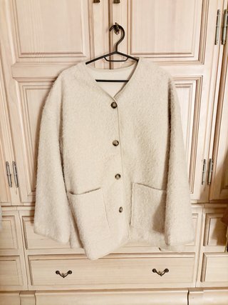 Abrigo/Cárdigan Oversize en Beige con bolsillos