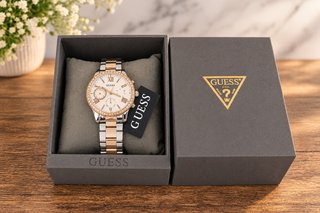 Reloj Guess Mujer U1069L4 Bicolor - SIN ESTRENAR