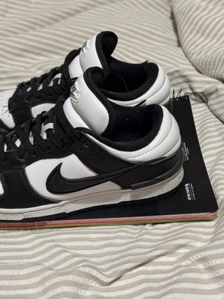 Nike Dunk Low Twist Panda DZ2794-001