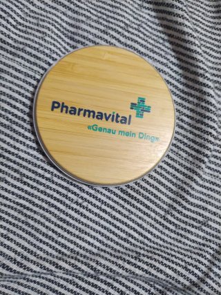 Cargador Inalámbrico de Bambú Pharmavital