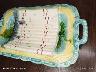 Bandeja antigua de porcelana