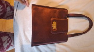 Bolso de mano marrón