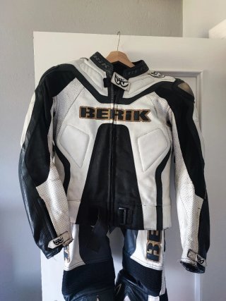 Mono berik 2 piezas