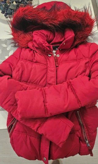Chaqueta acolchada Bershka roja