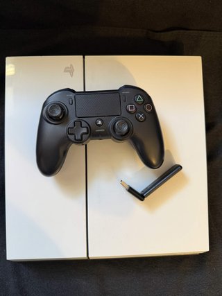 PlayStation 4 Bicolor 500GB + NACON + Spiderman
