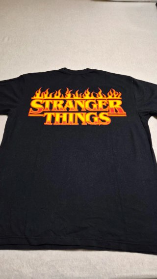 Camiseta Stranger Thins