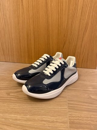 Prada cup Azul Marino y Gris