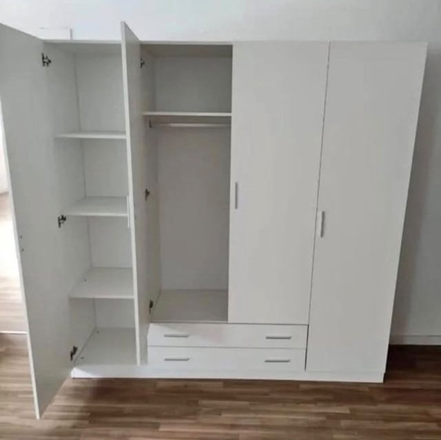 Armadi nuovi da inaugurare