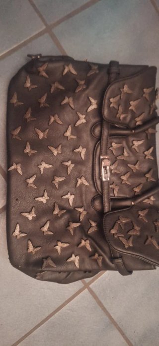 Borsa Bon Bon con decorazioni a farfalla