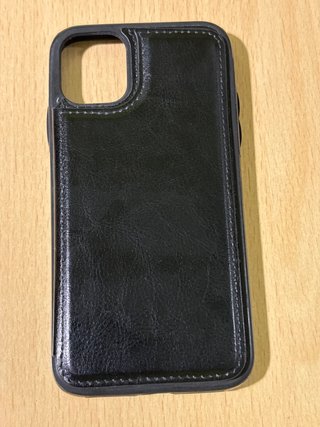 Funda para iPhone11 con Cartera. Precio negociable