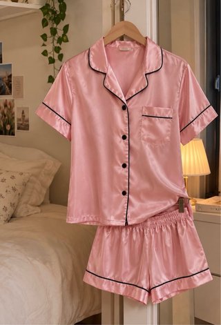 Pijama de Satén Rosa