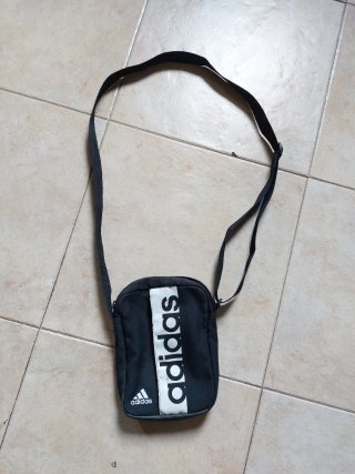 Bandolera Adidas Negra
