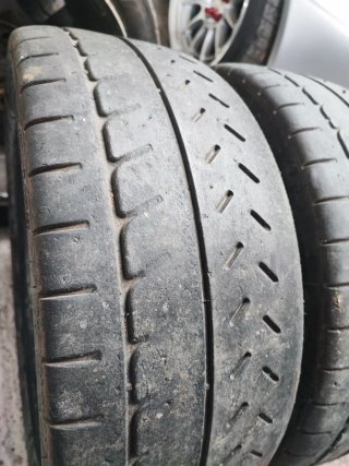 2 Michelin 11 en 16"