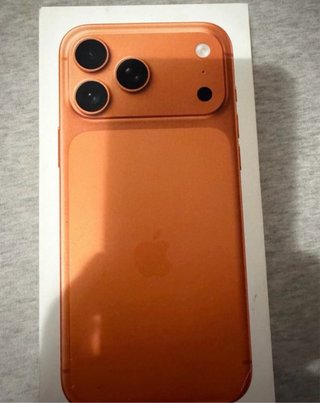 iPhone 17 Pro Max Naranja