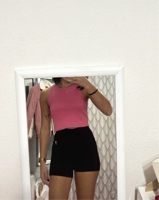 Zara Top Rosa Cropped Tamanho S mas veste XS