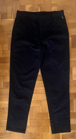 Pantalón de chico. Valentino Jeans. Talla L