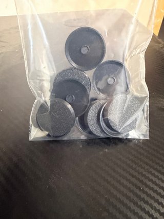 Lote de 10 Peanas 32mm con Ranura para Imán
