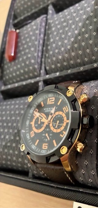 Reloj Viceroy Magnum Cronógrafo Negro/Dorado