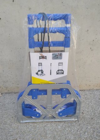 Carretilla de transporte plegable y ligera. 75 kg.