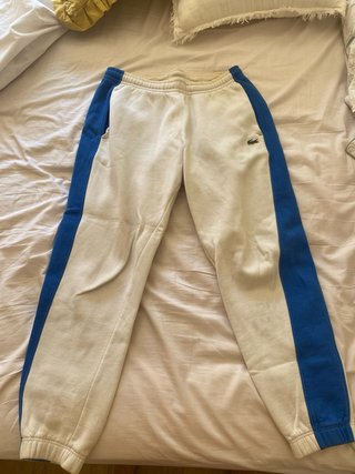 Pantalón de Chandal Lacoste.