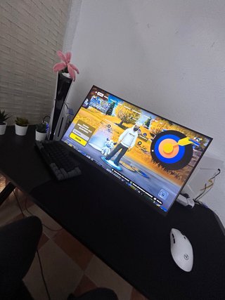 Scrivania Gaming in Fibra di Carbono Nero