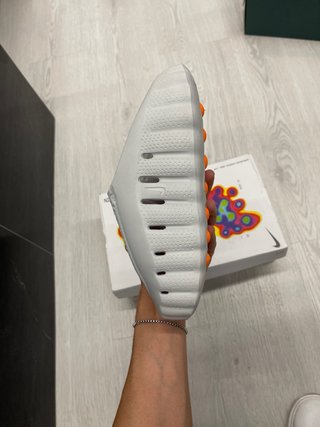 Chinelos Nike Cinza/Prata