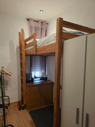 Cama Alta de Madera