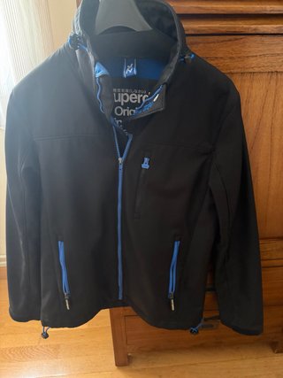 Anorak Superdry Negro y Azul Talla L