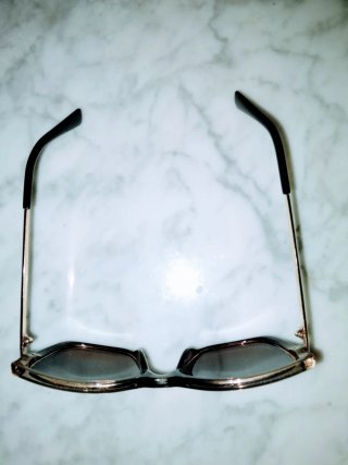 Gafas de sol negras