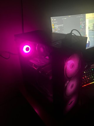 Ordenador sobremesa gaming RGB