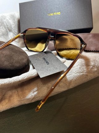 Óculos de Sol Tom Ford Como Novos