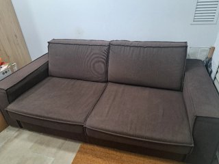 Divano a 2 posti in tessuto marrone di Ikea