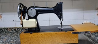 Máquina de coser antigua SIGMA Modelo A Con Motor