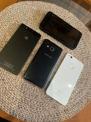 Lote 4 móviles Huawei, Kazam, Samsung