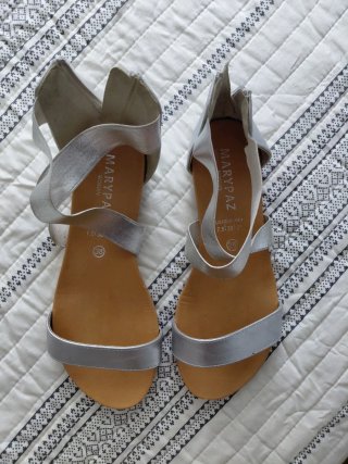 Sandalias Plateadas Marypaz Talla 38