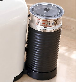 CAFETERA NESPRESSO KRUPS CON AEROCCINO