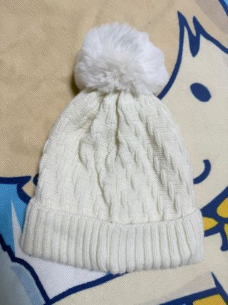 Gorro de lana blanco con pompón