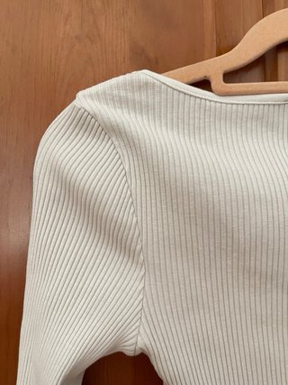 Camisola de manga comprida bege