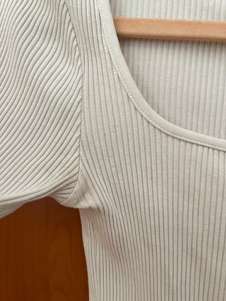 Camisola de manga comprida bege